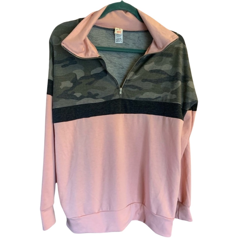 💥SALE💥 NWT 7th Ray Pink and Camo Pullover M - Picture 1 of 3